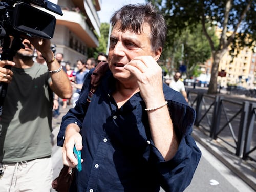 “Ti pare che mi arrestano?”. La testimonianza del giornalista di Open su Lavitola