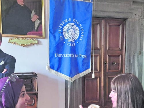 Bernini aiuta i palestinesi, insulti pro Pal