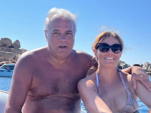 Roberto Salis esulta sui “cadaveri” dei giornalisti. Ma non ha capito la sentenza