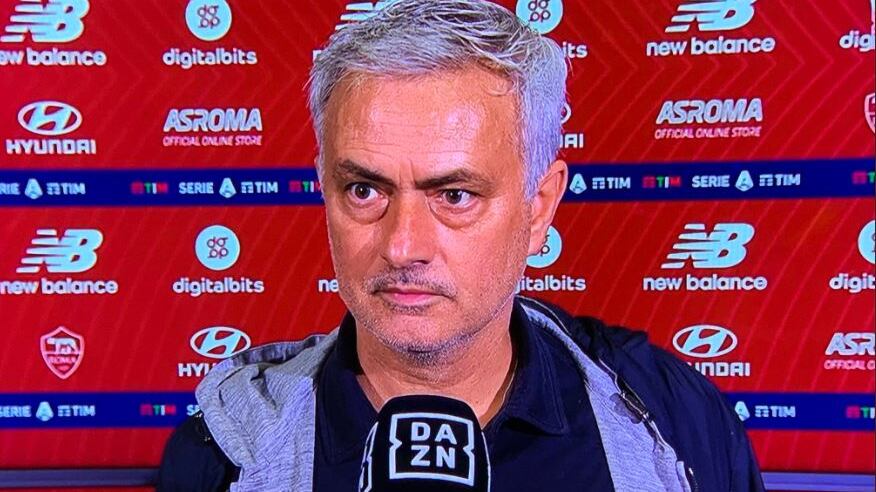 "Se parlo...". Mou perde e sbotta in tv: va via