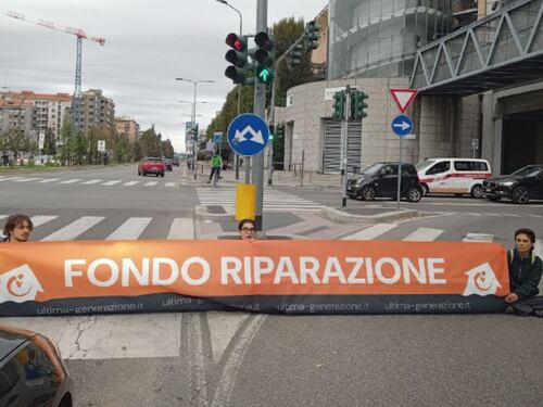 "Sono capi scout...". Scatta il vittimismo sugli eco-vandali a processo