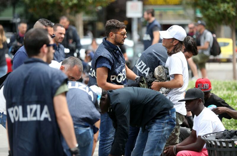Migranti, nuovo blitz della polizia in stazione Centrale 1