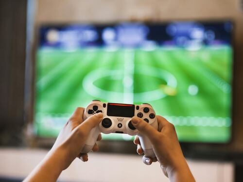 Dazi, ci rimettono anche i videogame. Sony aumenta i prezzi della Playstation 5