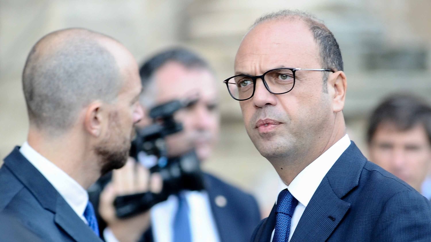 Il bavaglio a Gazebo e l'autogol di Angelino