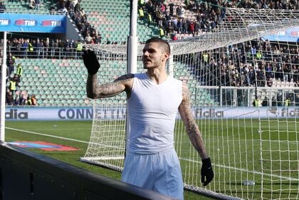 Litigio furibondo tra Icardi e i tifosi 9
