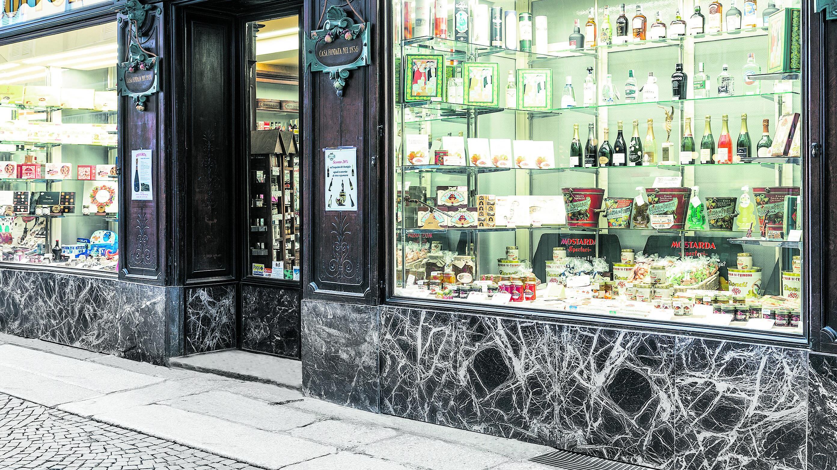 Lombardia culla dell'artigianato: qui il Natale splende di tradizione