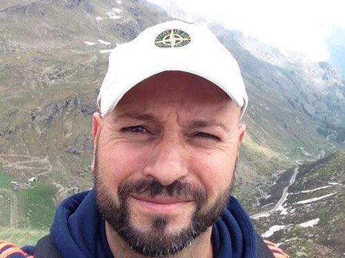 La compagna dell'agente Digos morto a Milano: "Cristian ci proteggerà dal cielo, sarà il nostro angelo"