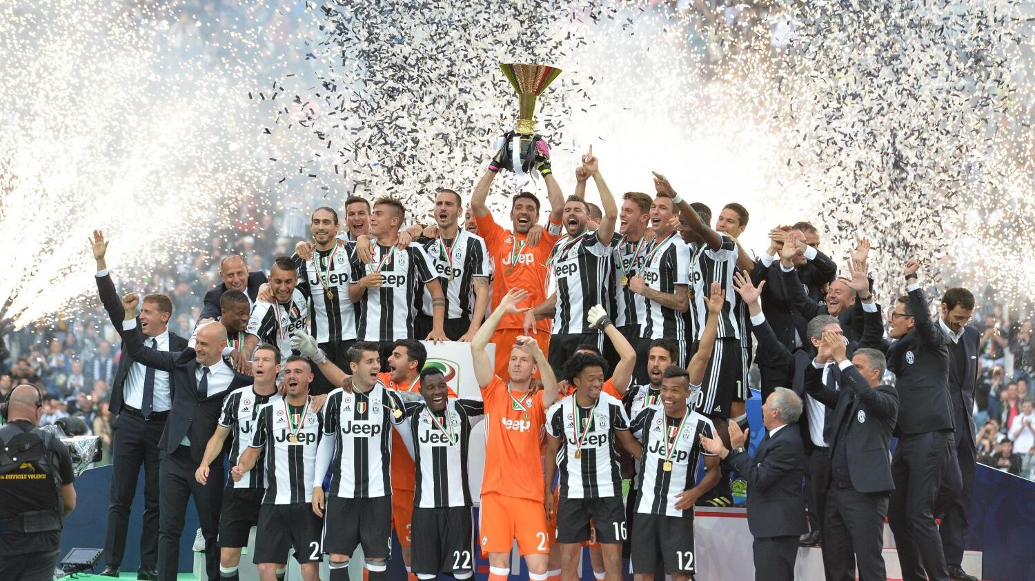 Per la Juventus è passerella finale. E i bianconeri festeggiano lo scudetto