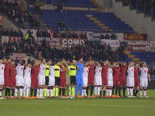 La Roma vince nel ricordo di Astori: Torino ko 3-0 e terzo posto consolidato