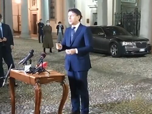 Conte viene contraddetto e sbotta contro una giornalista