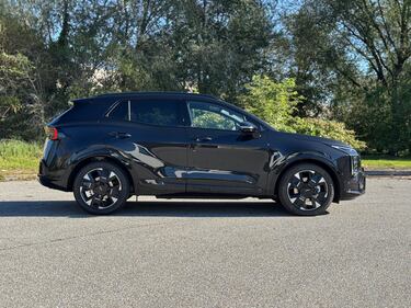 Kia Sportage 2025: guarda la gallery del restyling, confermato anche diesel 14
