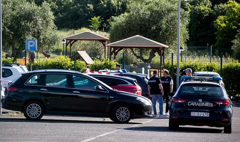 Bimba di un anno morta in auto in via dei Fucilieri: la tragedia a Roma 6