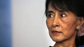 Amnesty International ritira la massima onorificenza ad Aung San Suu Kyi per l'indifferenza nei confronti dei Rohingya
