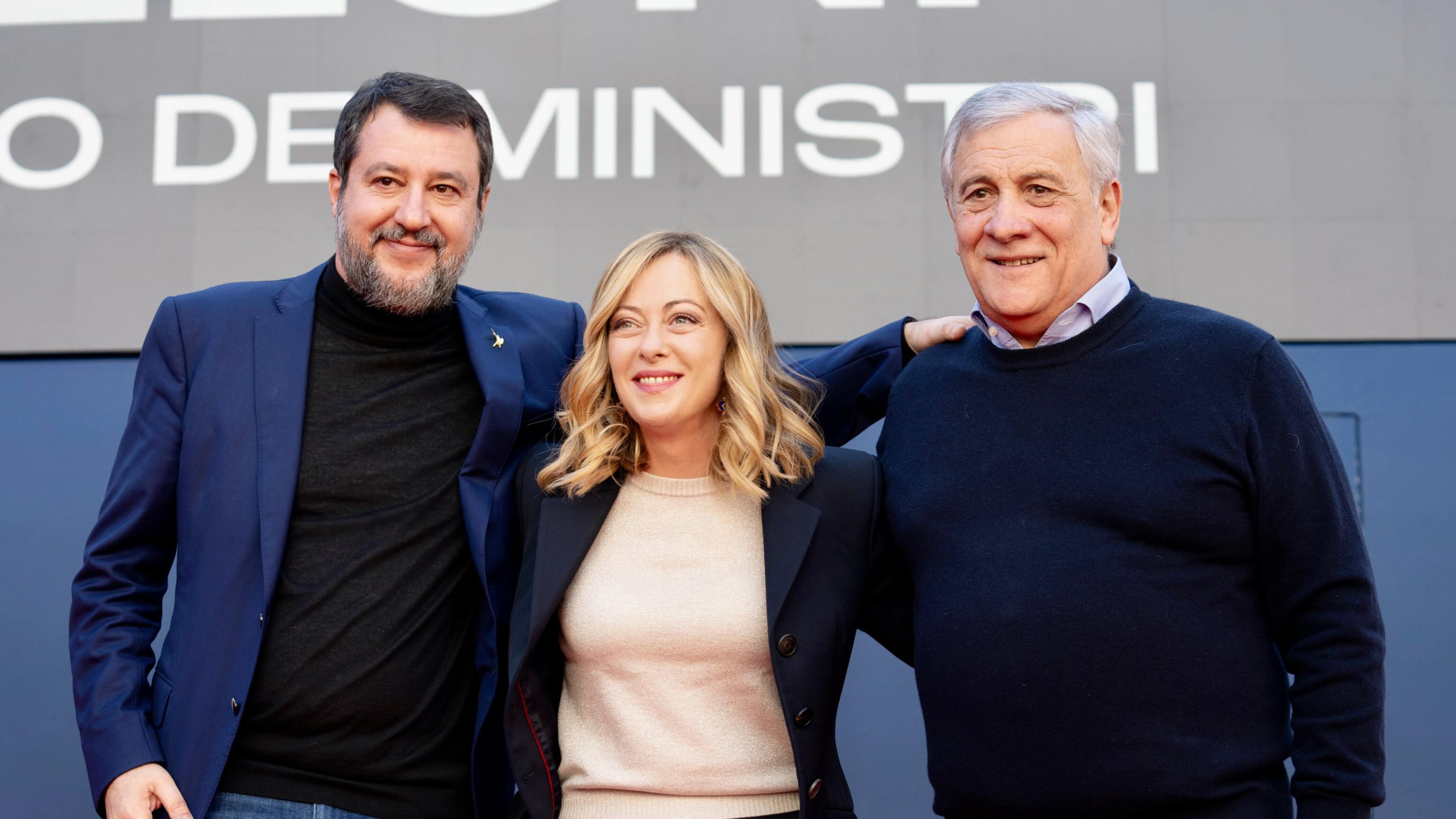 Europee, il pressing di Salvini e Tajani per scongiurare la corsa di Meloni. Il nodo Sardegna