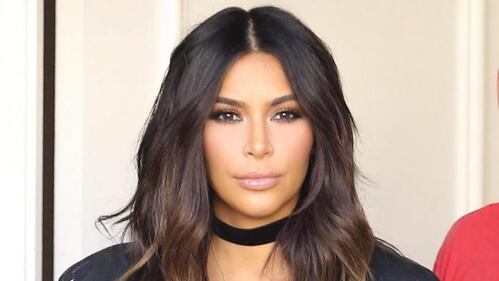 Anche Kim Kardashian senza slip in passerella 30