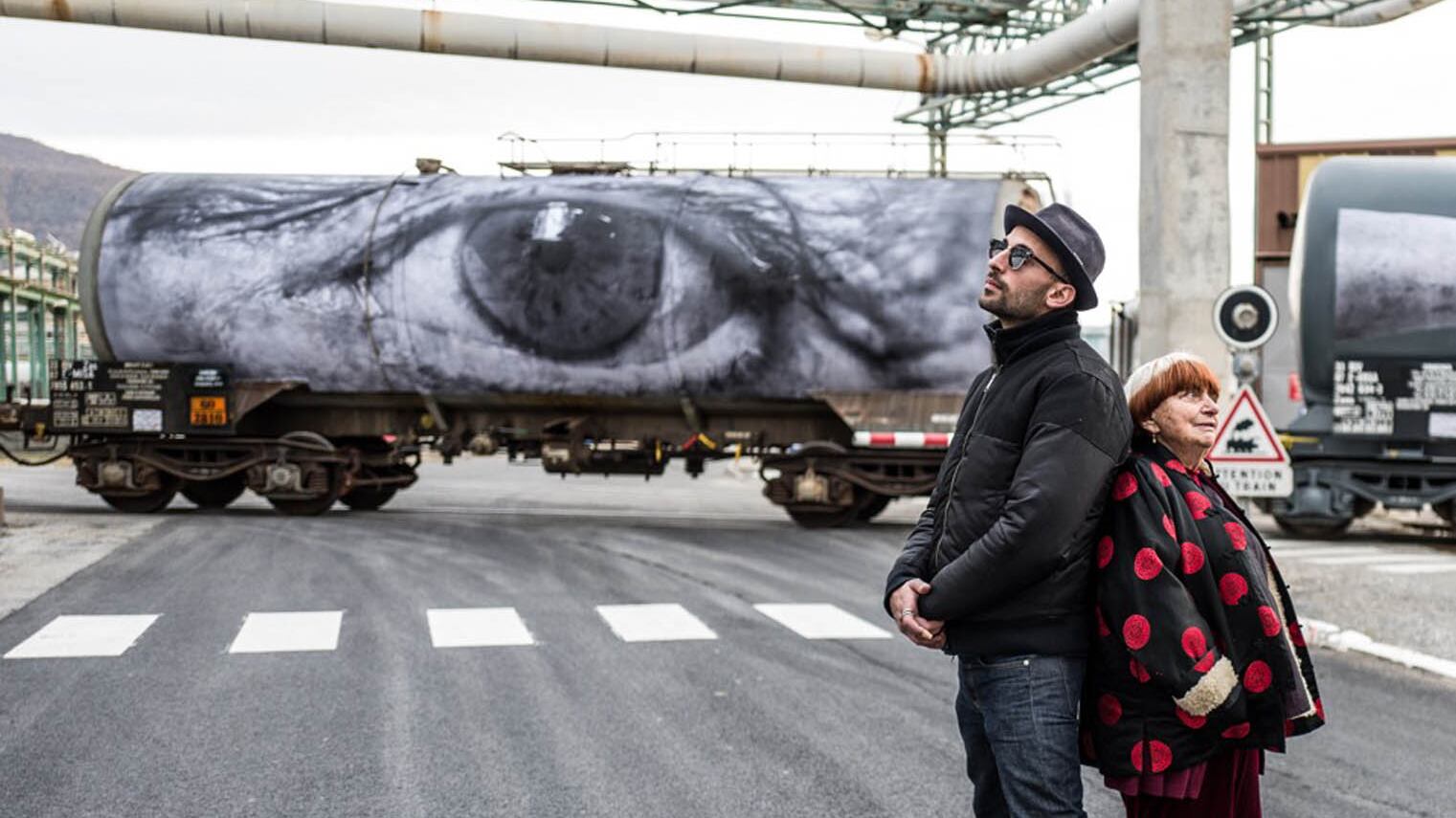 Il docufilm di JR e Agnès generazioni "on the road"
