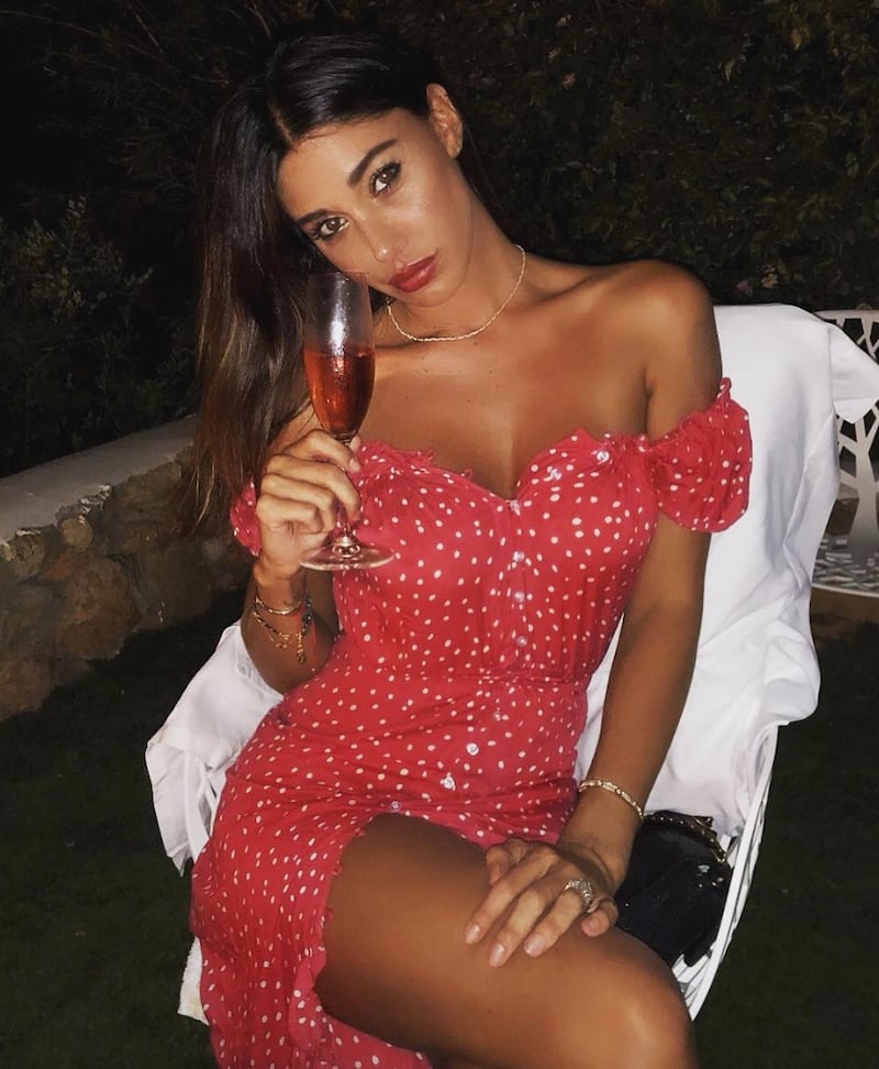 Belen Rodriguez nuda su Instagram 8