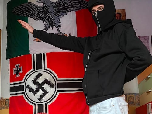 Milano, progettava un attentato contro una sinagoga e un centro islamico: arrestato un 22enne