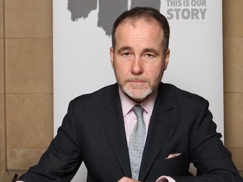 "Ubriaco, palpava due uomini". Nuovo scandalo sul governo di BoJo