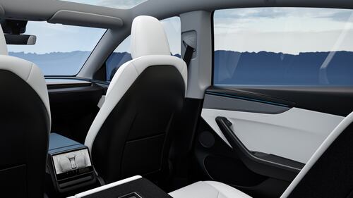 Tesla Model Y 2025: guarda la gallery del nuovo modello 20
