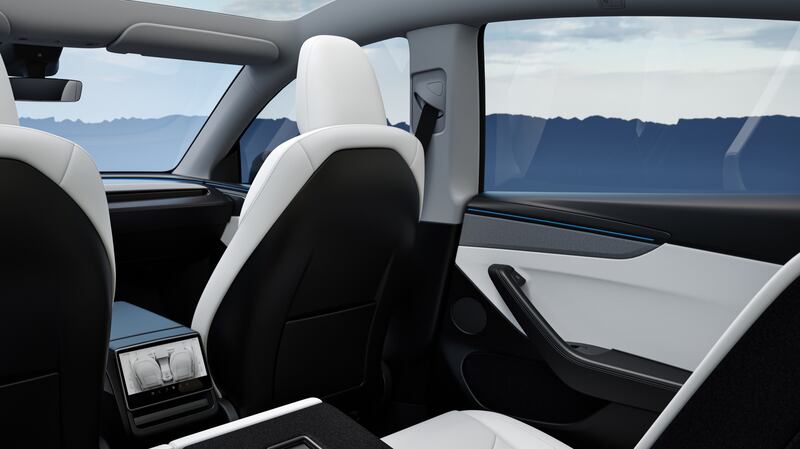 Tesla Model Y 2025: guarda la gallery del nuovo modello 20