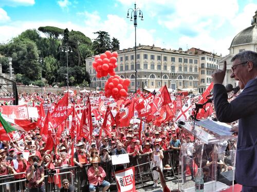 "Usa la Cgil per farsi eleggere". Quel sospetto sulle mosse di Landini