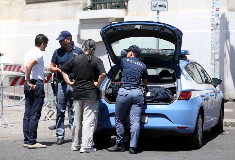 Milano, agente Polfer aggredito da migrante 16