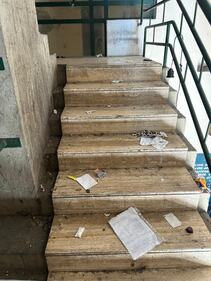 "Ratti e sporcizia". Le foto-choc dell'ex-centro migranti di don Biancalani 2