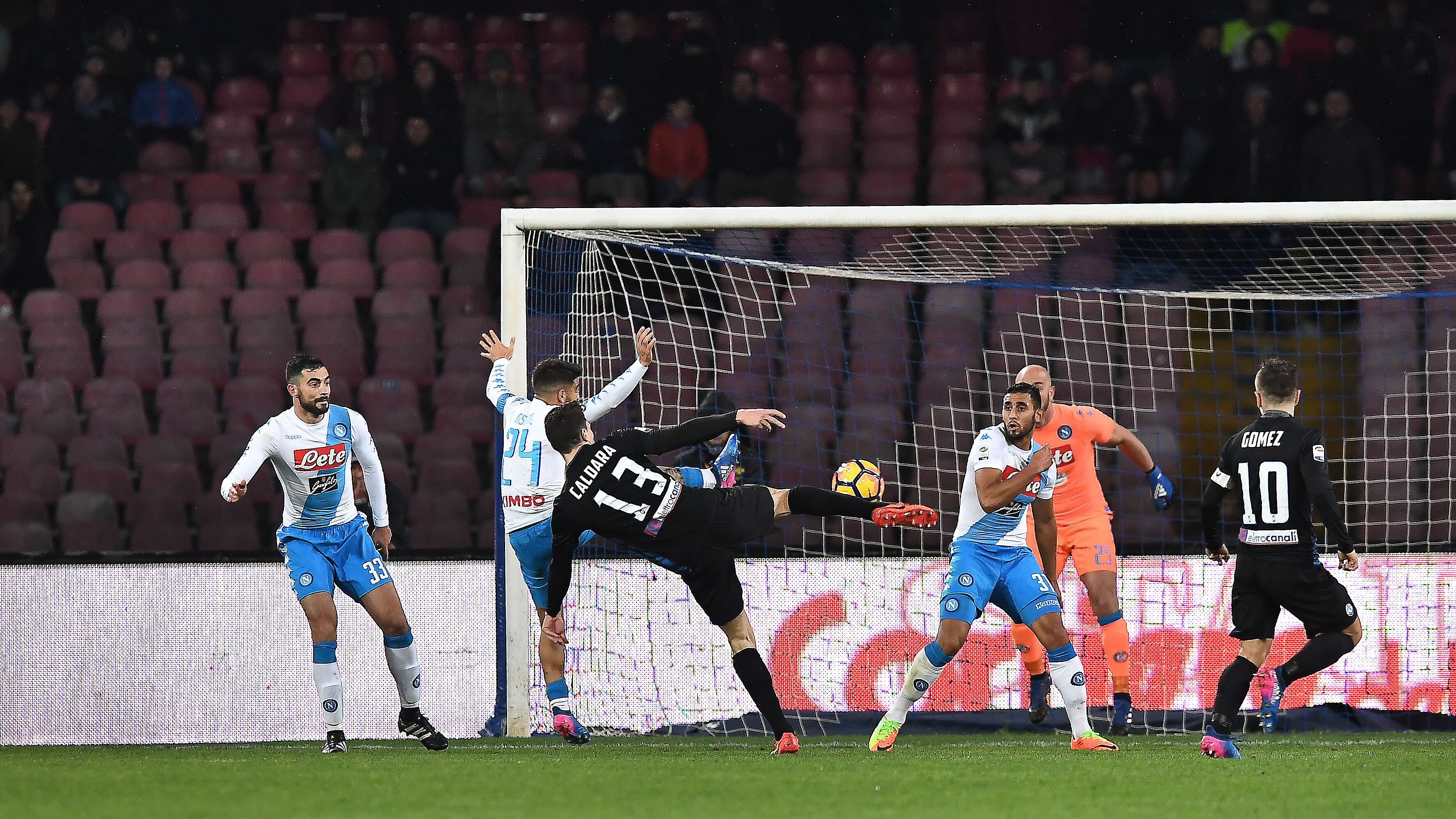 E Caldara bianconero ribalta 2 volte Napoli