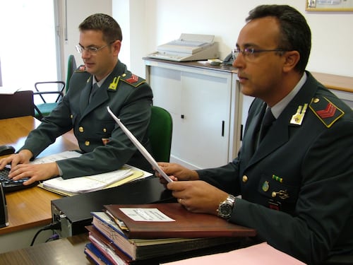 I furbetti del reddito 5S: compensi cammuffati da rimborsi spese