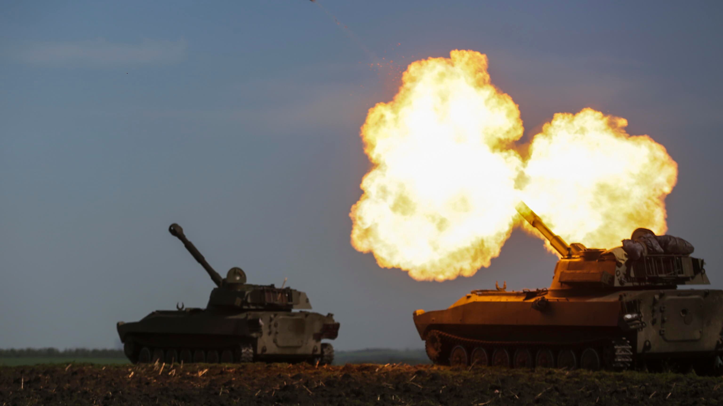 Eplosioni, missili e sirene: notte di fuoco in Ucraina