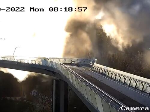 La vendetta dello Zar: i russi fanno saltare il "ponte di vetro"
