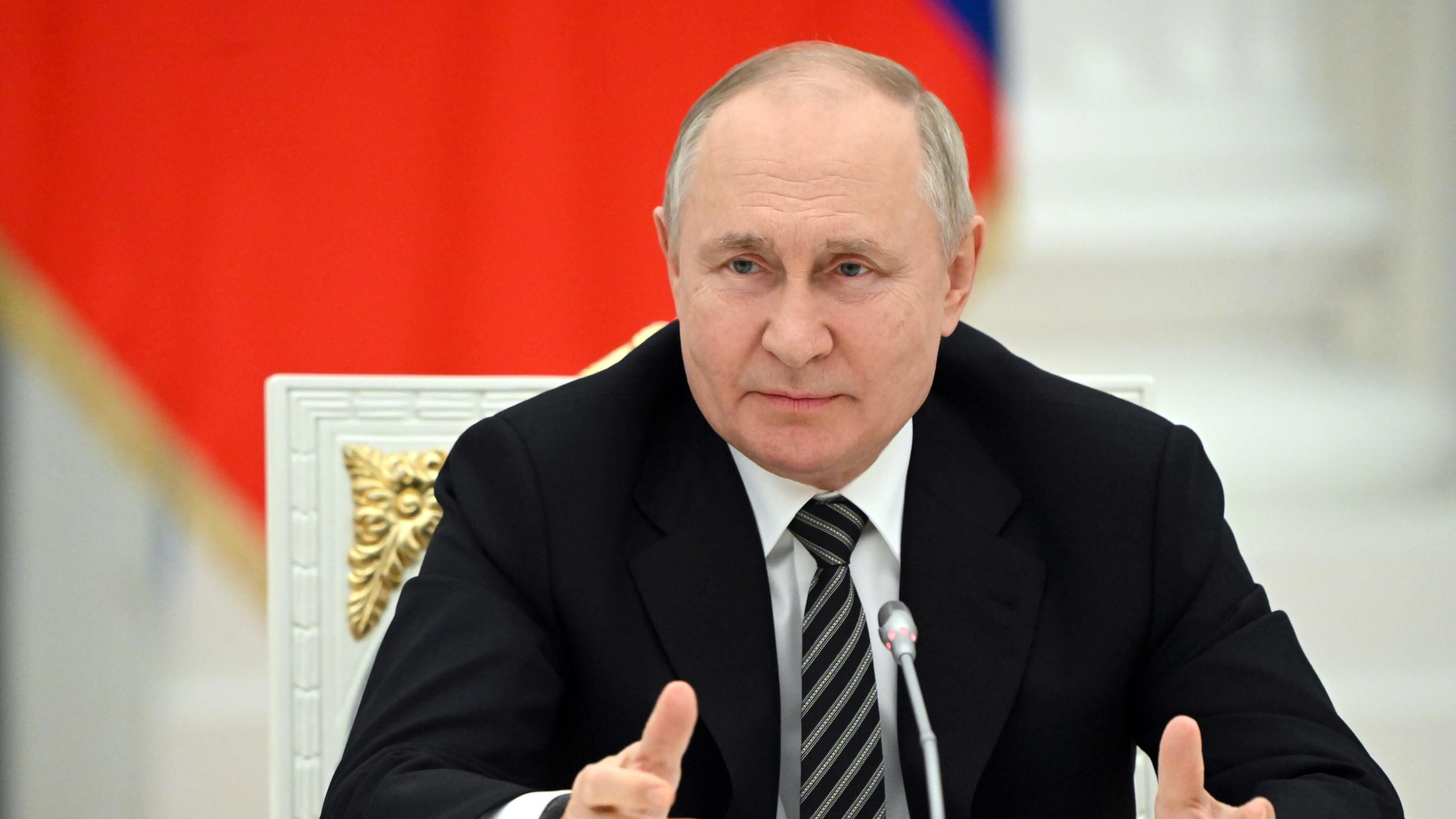 "Si candiderà alle prossime elezioni": qual è l'obiettivo di Putin