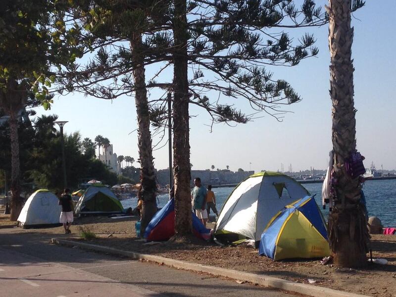 Kos, l'isola trasformata in campo profughi 2