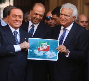 Con Forza Italia, il Cavaliere ha cambiato l'Italia 4