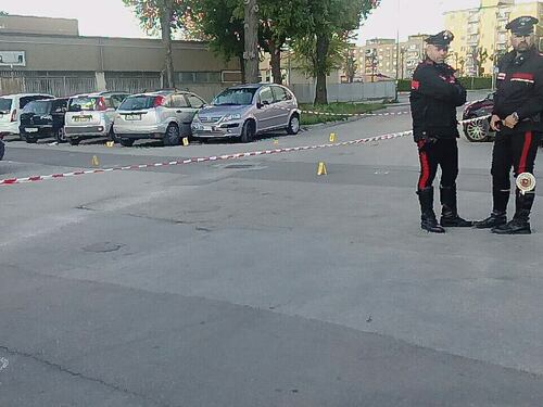 Spararono davanti ai bambini, arrestati in tre a Brusciano
