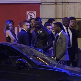 Balotelli in discoteca 3