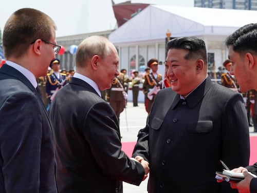 "Gruppo Wagner in Corea del Nord": lo strano volo dell'aereo russo