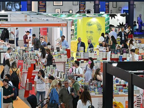 Salone del libro e Circolo dei lettori: non regaliamoli alla sinistra