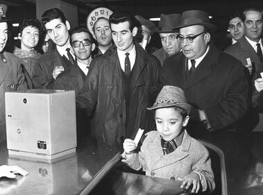 Milano, 60 anni di metro rossa. È festa per l'anniversario della M1 5