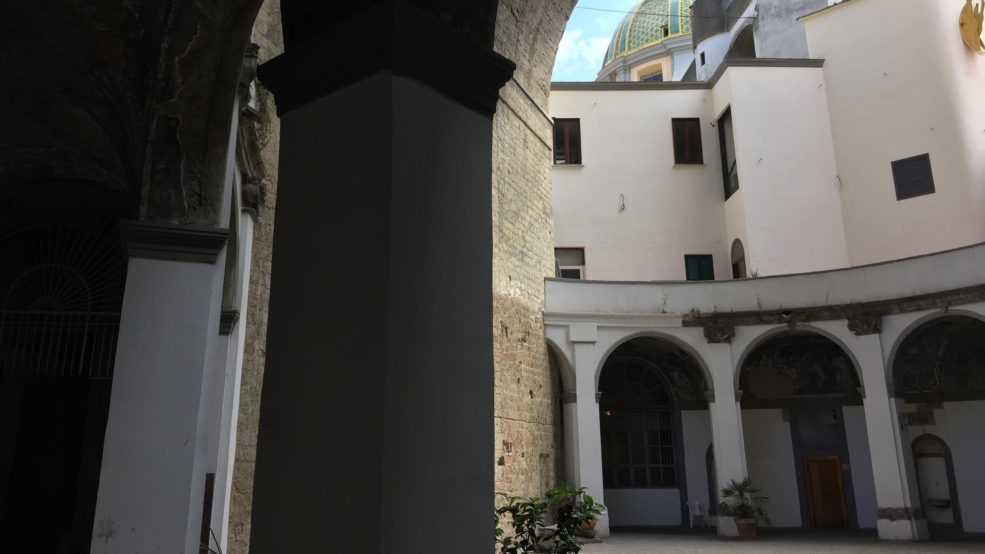 Quando la rinascita dal degrado passa dalle multinazionali (e dal turismo)