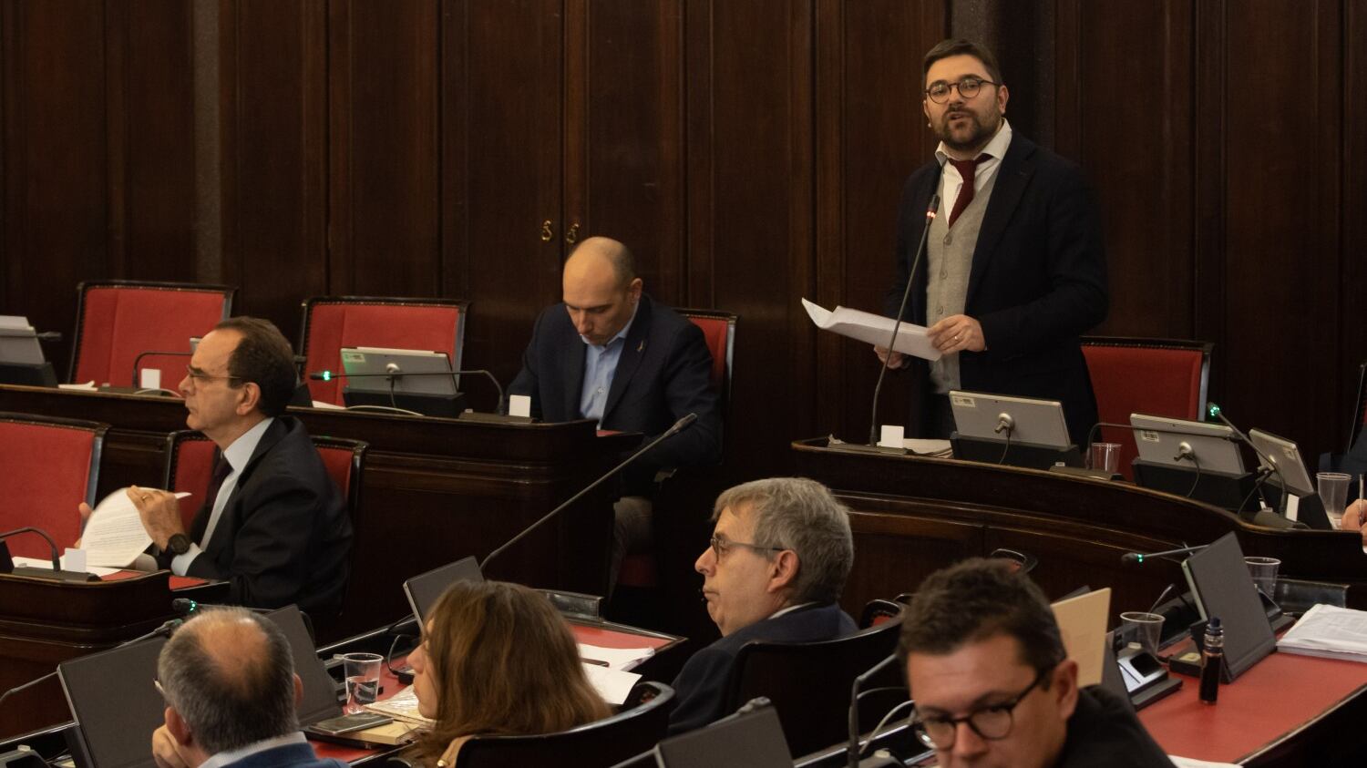 "Abusivi, baby gang e parchi le priorità"
