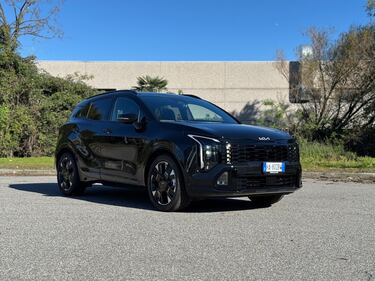Kia Sportage 2025: guarda la gallery del restyling, confermato anche diesel 9