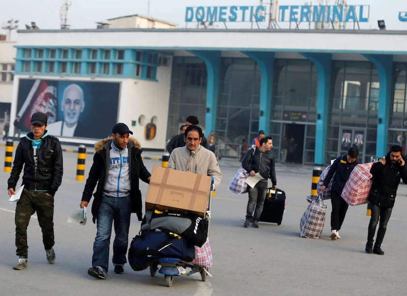 La Germania rimpatria in Afghanistan i primi migranti 2