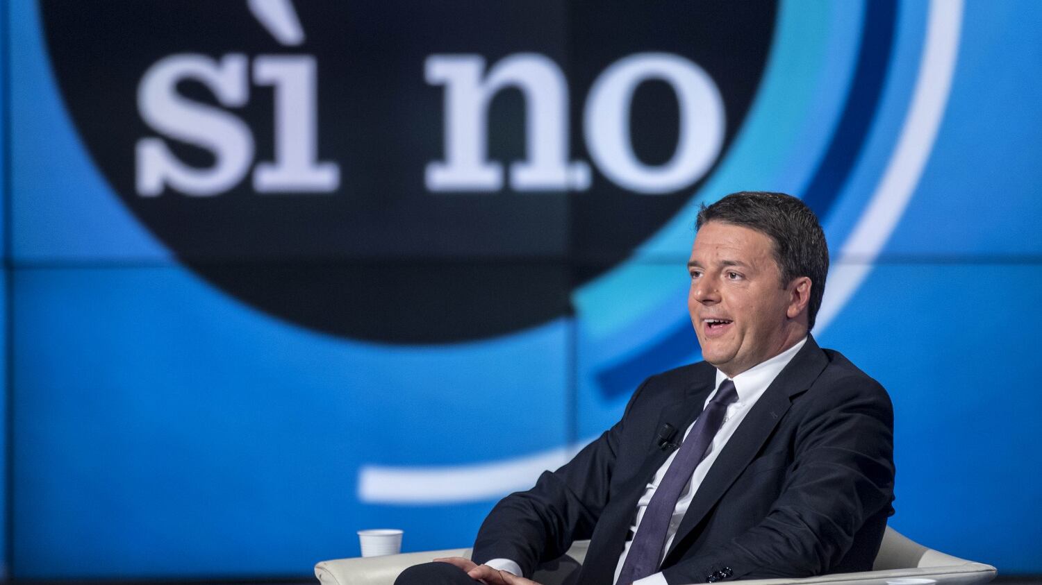 Se Renzi su Facebook risponde all'utente "Fran Tumapall"