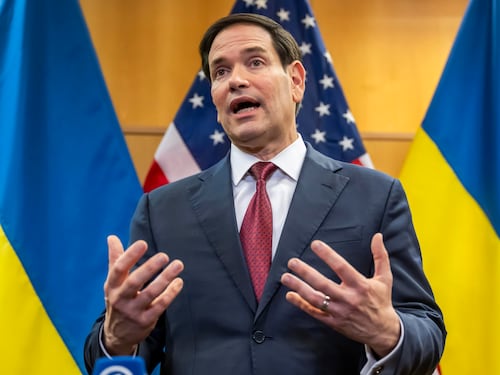 Rubio: "Vogliamo creare la strada per una Ucraina sovrana". Massiccio attacco russo a Kiev