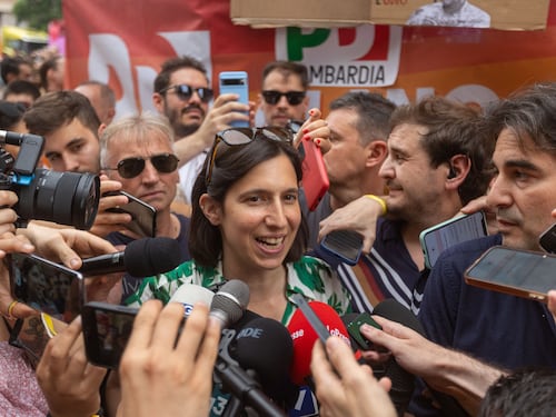 "Possibile un'ampia convergenza". Anche Schlein rilancia la mega-ammucchiata rossa