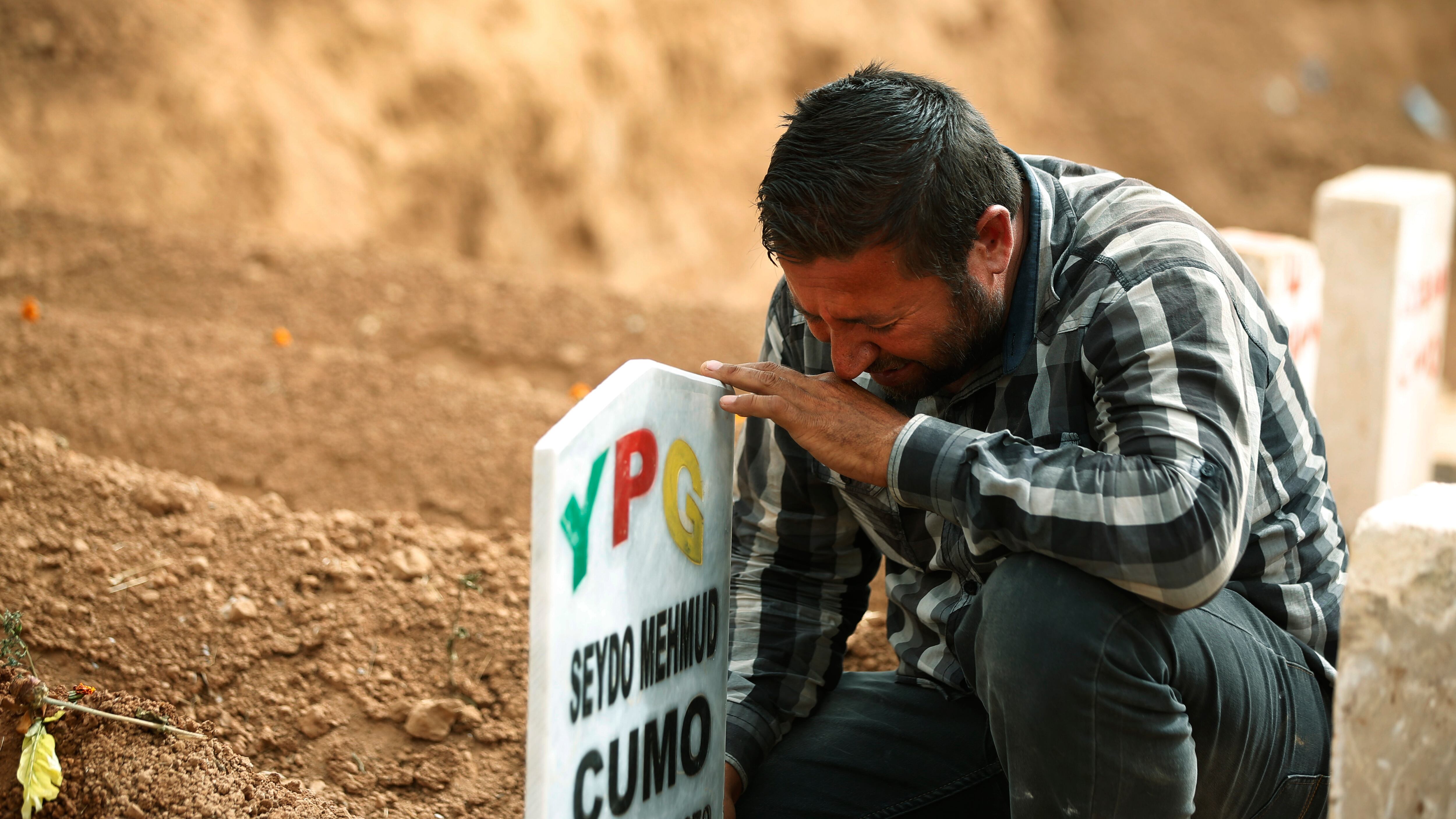 Kobane, l'album dell'orrore di Isis: "È festa nella città assediata"