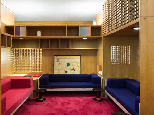 "Rinascimento" Sottsass: mostre, libri e case magiche