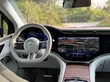 Mercedes EQE SUV: la gallery del SUV elettrico "hyper" lusso 18